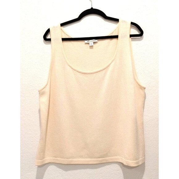 St. John Santana Knit Ivory Crop Length Tank Scoop Neck and Side Slit Top XL - Picture 2 of 12